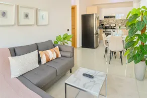 Cozy, Very Well Appointed City Center Condo, Full AC, Fast Wi-Fi, King Size Bed. - Image 4