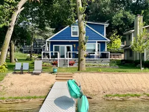 Lake Daze | Lakefront Powers Lake Home, Sleeps 11 - Image 2