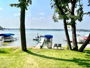 Lake Daze | Lakefront Powers Lake Home, Sleeps 11 - Image 5
