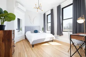MTLVR#17 | Luxurious flat facing the mountain, A/C - Image 5