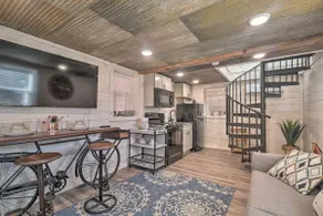 Peaceful Cookeville Cabin in Unique Setting - Image 4