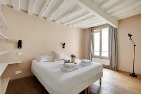 Chic apartment -1BR-4P- Haut Marais - République - Image 4