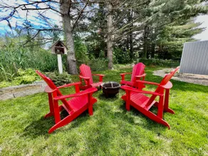 Cozy Luxury Bungalow with Hot Tub & EV Charger - Image 3
