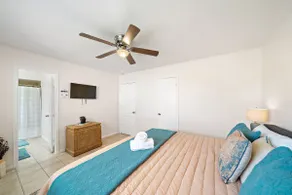 Pasadena 3BR with Game Room, Patio & BBQ Grill - Image 4