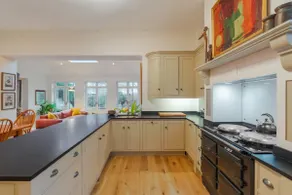 Stunning 7-bedroom countryside home - Image 4