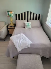 Charming Beachside Studio: Steps to Sand & Flagler - Image 5