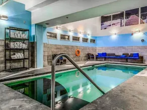 AURORA NIGHTS -  COZY LIVING -  SPA, POOL & HOT TUB - Image 5
