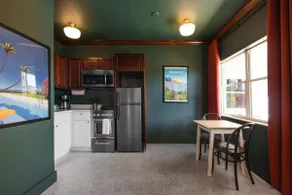 Beach, Please! Retro-Chic Renovated Fresh for 2025 - Image 2