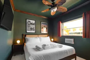Beach, Please! Retro-Chic Renovated Fresh for 2025 - Image 4