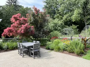Luxury Urban Farmstay, centrally located - Image 2