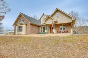 < 5 Mi to Lake Desoto: Grand Hot Springs Home - Image 3
