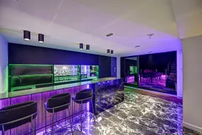 Clubhaus Ultimate VIP Penthouse,Hot Tub,Sleeps 20+ - Image 3