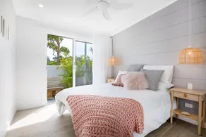 Unwind Pet Friendly 1 Min Walk to Beach - Image 5