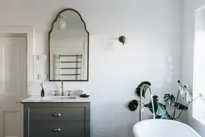 Foxlow Station Luxury Quarters - Historic Farmstay - Image 2