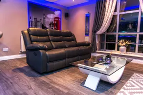 Optimal Apartments - Deluxe Jet Hot Tub Suite - Image 4