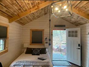 Shawnee Tiny Cabin near Ferne Clyffe with Hot Tub - Image 5