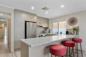 2 Ulonga Court - Image 3