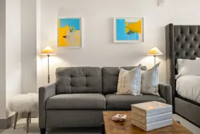 Pop Art Villa Riverfront | King Room - Image 4