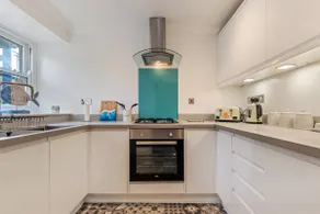 3 South Beach Court - Cosy Seafront Apartment - Image 2