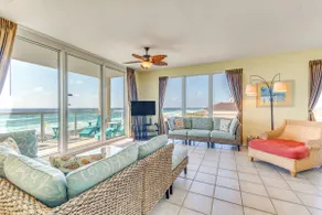 Sunsational Navarre Condo: Beach Chair Service - Image 2