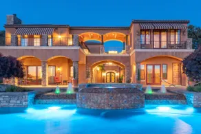 Mira Vista Vineyard Estate - Pool and Spa - Image 2