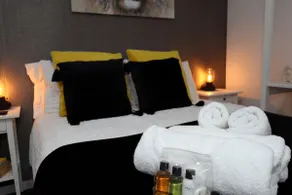 Stylish apartment in the heart of central Eastbourne close to beach and cafes - Image 2