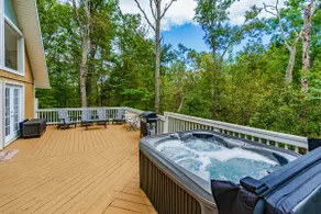 Hot Tub, Fire Pit, Deck, Grill, WiFi, Dog-Friendly - Image 5