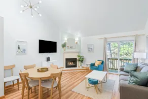 Steps to the beach and downtown|3 ensuite BDR beac - Image 3