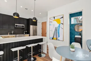 Super Stunning Back House w Terrace in East Chavez - Image 2
