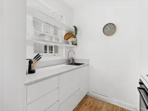 Stunning two bed in the heart of Randwick - Image 3