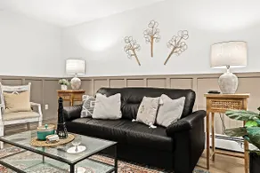 Cozy Modern 1BR Close to Downtown - Image 2