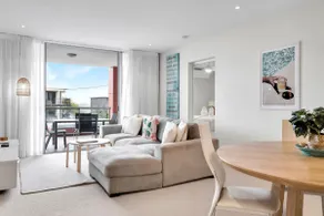 Cosy styled Apt w pool and spa - Image 4