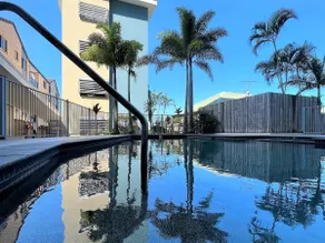 Cosy styled Apt w pool and spa - Image 5