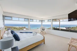 Idlehour - Panoramic Retreat by Yallingup Beach - Image 3