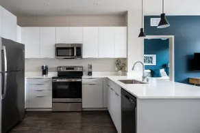 Kasa | Spacious 2BD, Gym and Pool Access | Reno - Image 4
