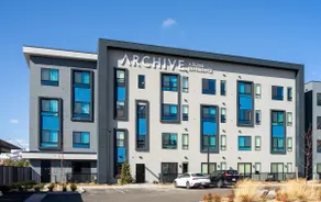 Kasa | Spacious 2BD, Gym and Pool Access | Reno - Image 3
