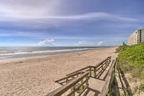 Quiet Satellite Beach Home w/ Lanai, Walk to Beach - Image 3