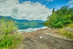 Cle Elum Lake Home w/ Hot Tub & Mountain Views - Image 3