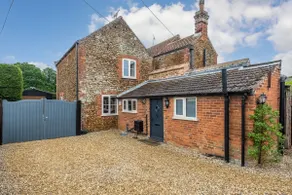 Ken Hill Cottage - Image 3