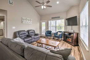 Cozy + Deluxe Branson Condo w/ Covered Balcony - Image 4