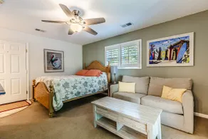 Seascape Studio : Beach Retreat - Image 3