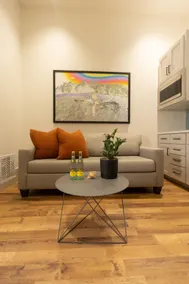 The Thomas Hotel - Premium Suite Main Level - Image 4