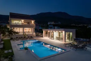 Villa Marisa with 51sqm pool, 5 bedrooms, gym - Image 2