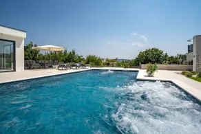Villa Marisa with 51sqm pool, 5 bedrooms, gym - Image 4