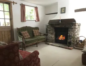 Tudor Cottage - Image 3