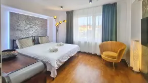 Main square 5 star luxury apartment with view - Image 3