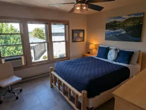 Spacious In-Town Condo | Pool | Hot Tub - Image 3