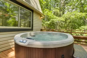 Private Hot Tub & Fire Pit: Family Broadway Cabin - Image 2