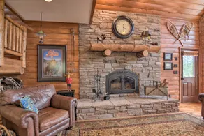 Duck Creek Village Chalet w/ Fire Pit & Decks - Image 4