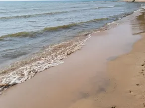 Thimbleberry Cottage: Lake Michigan Fall Getaway | Fireplace & Waterfront | Sleeps 6 - Image 2